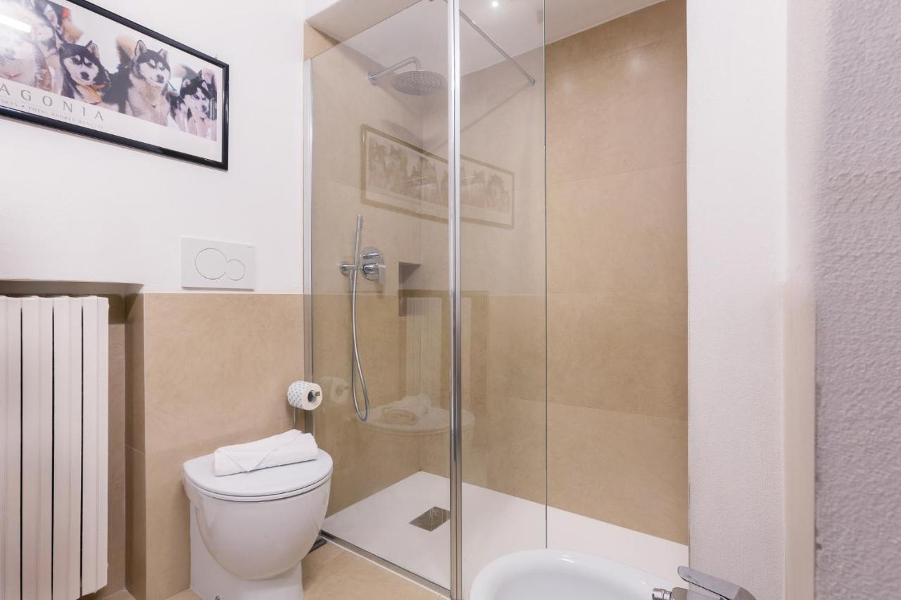 Center Ztl Lovely Apartment แฟร์รารา ภายนอก รูปภาพ